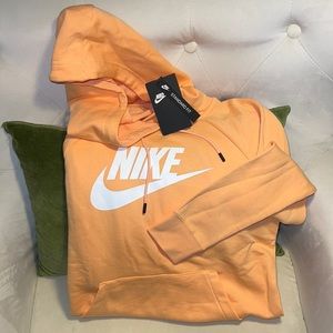 NWT Women’s Nike Hoodie